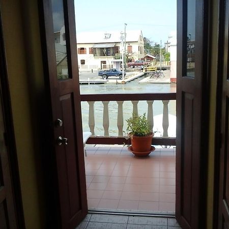 Belcove Hotel & Guesthouse Belize City Esterno foto