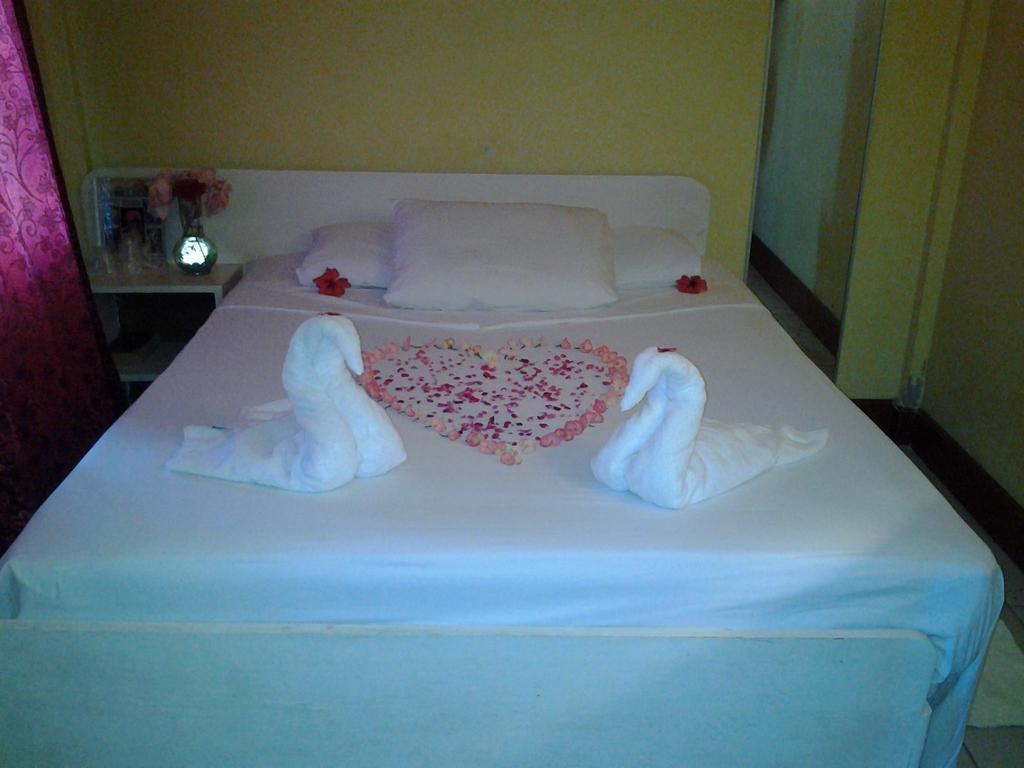 Belcove Hotel & Guesthouse Belize City Esterno foto