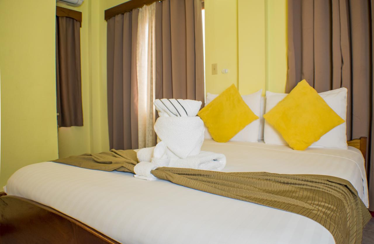 Belcove Hotel & Guesthouse Belize City Esterno foto