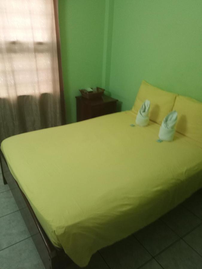 Belcove Hotel & Guesthouse Belize City Esterno foto